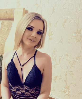 У меня нежные руки и чувственные губы, которые смогут доставить тебе незабываемое удовольствие. Я опытная индивидуалка, способная погрузить тебя в мир наслаждения и релаксации. Мои услуги включают классический и эротический массаж, горячий стриптиз и интимные утехи. Я знаю, как сделать твой отдых незабываемым. Фото мои 100%, без ретуши и обмана. Жду в гости в Москве, городе страсти и возможностей. Клиенты остаются довольными, я дарю им нежность и настоящую страсть. Оставь прошлые сомнения и позвони мне - я воплотить все твои фантазии в реальность! 💋🔥🌟 7154, 28 лет